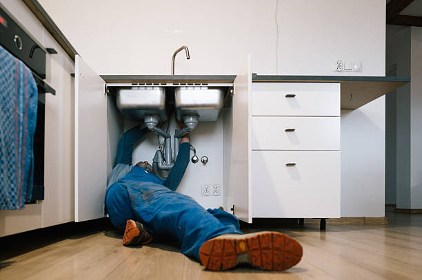 Professional Leak Detection technician working in Greenfield Park, NY